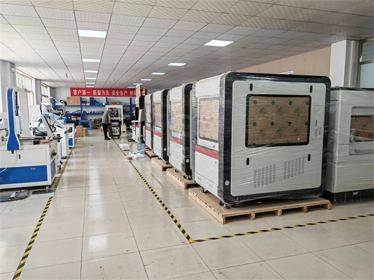 青島手持激光焊接機(jī)廠家 青島手持激光焊接機(jī)廠家